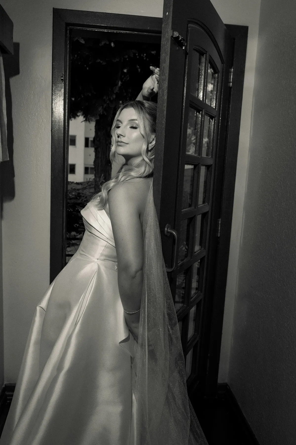 Claire getting ready on her wedding morning in Rhinebeck